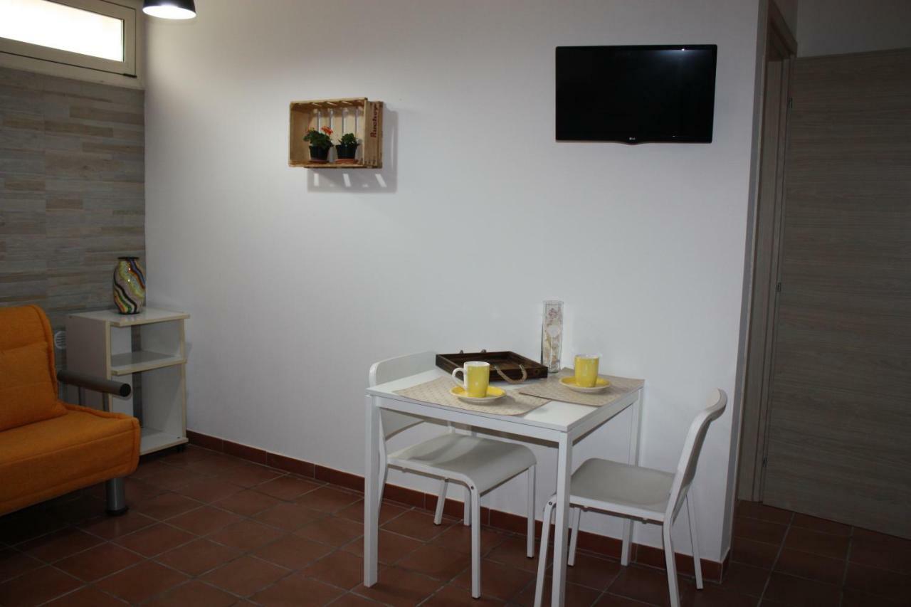 La Macchia Acomodação com café da manhã Melendugno Exterior foto