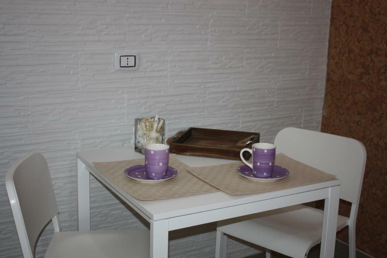 La Macchia Acomodação com café da manhã Melendugno Exterior foto
