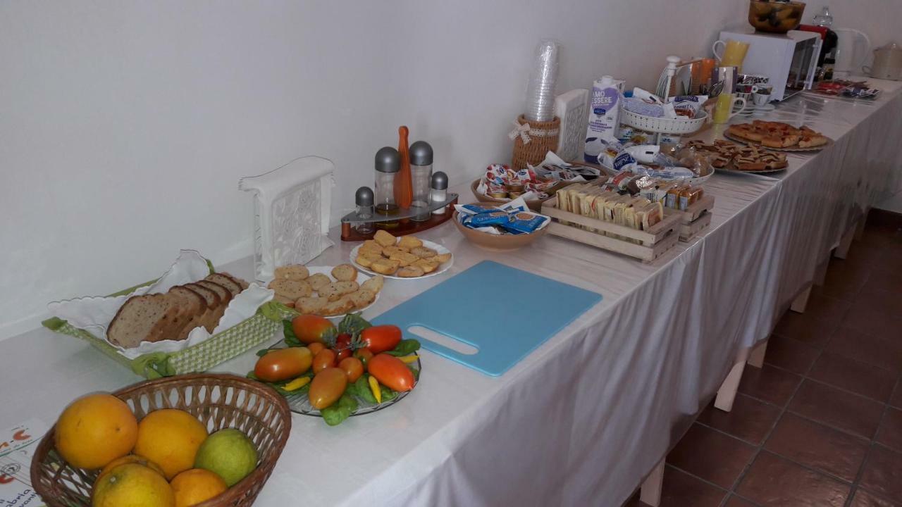 La Macchia Acomodação com café da manhã Melendugno Exterior foto