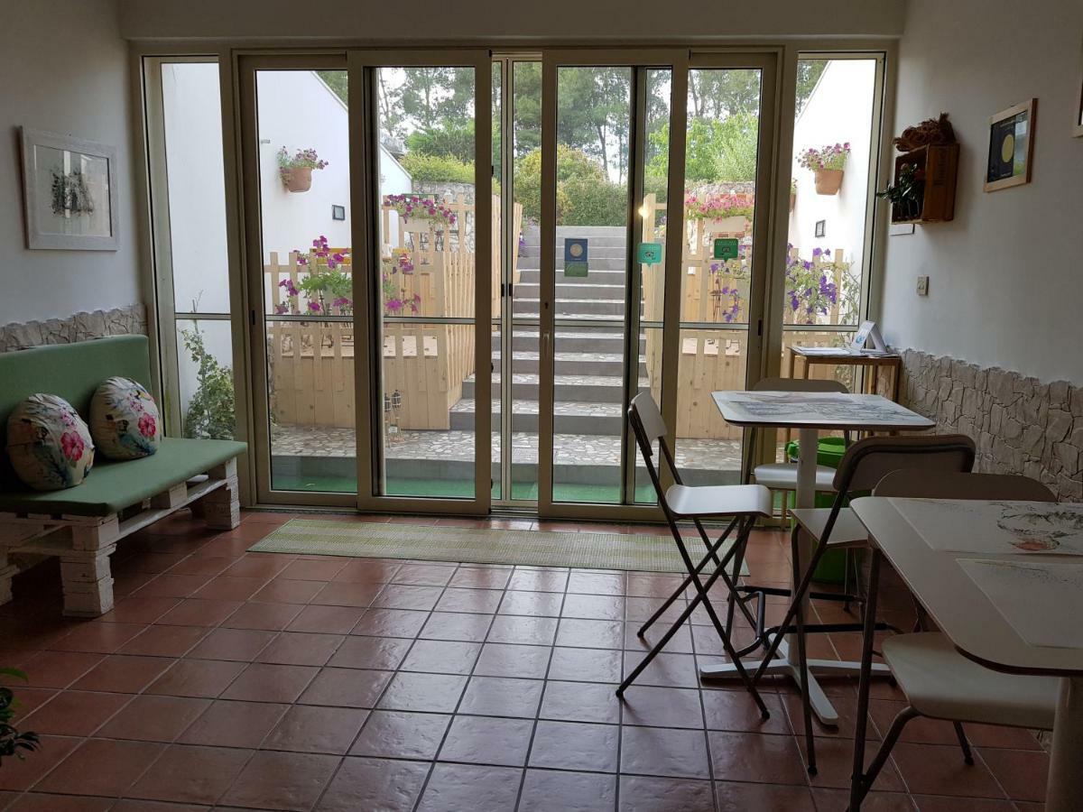 La Macchia Acomodação com café da manhã Melendugno Exterior foto