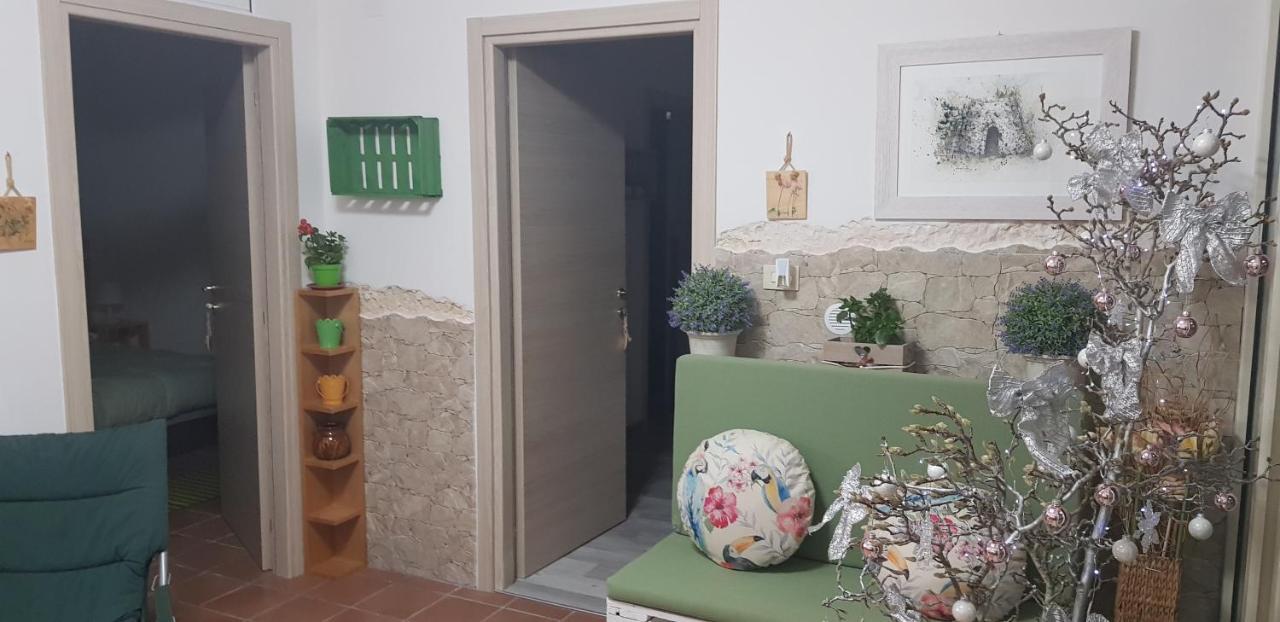 La Macchia Acomodação com café da manhã Melendugno Exterior foto